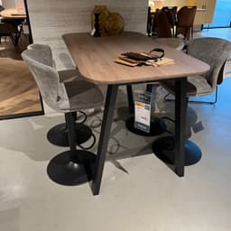 Showroommodel Bartafel Riga - 1