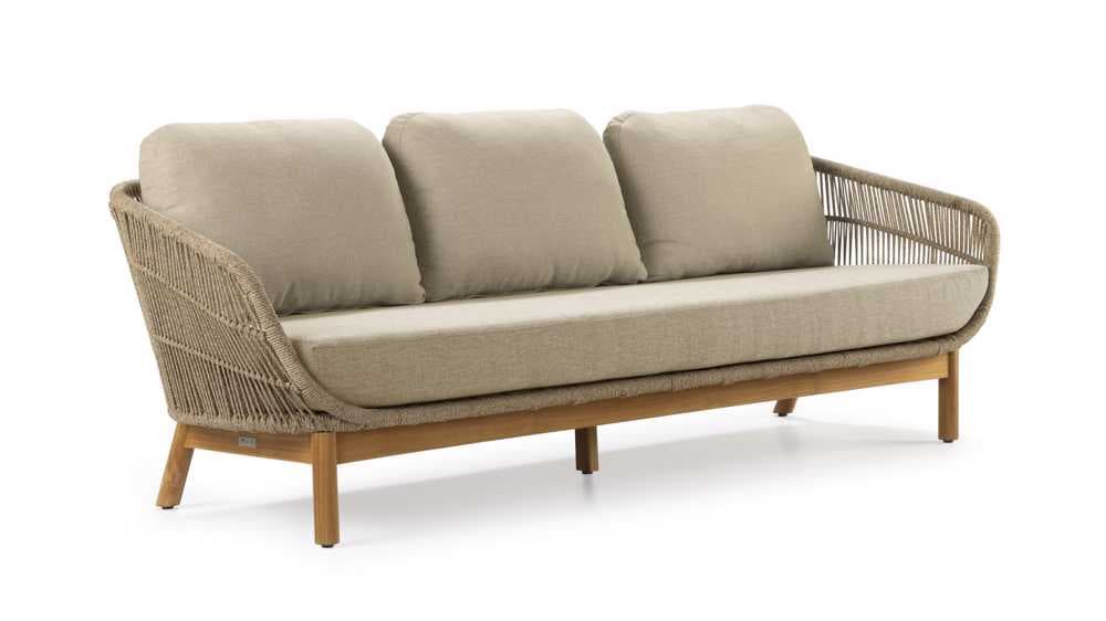 3 zits loungebank Preston