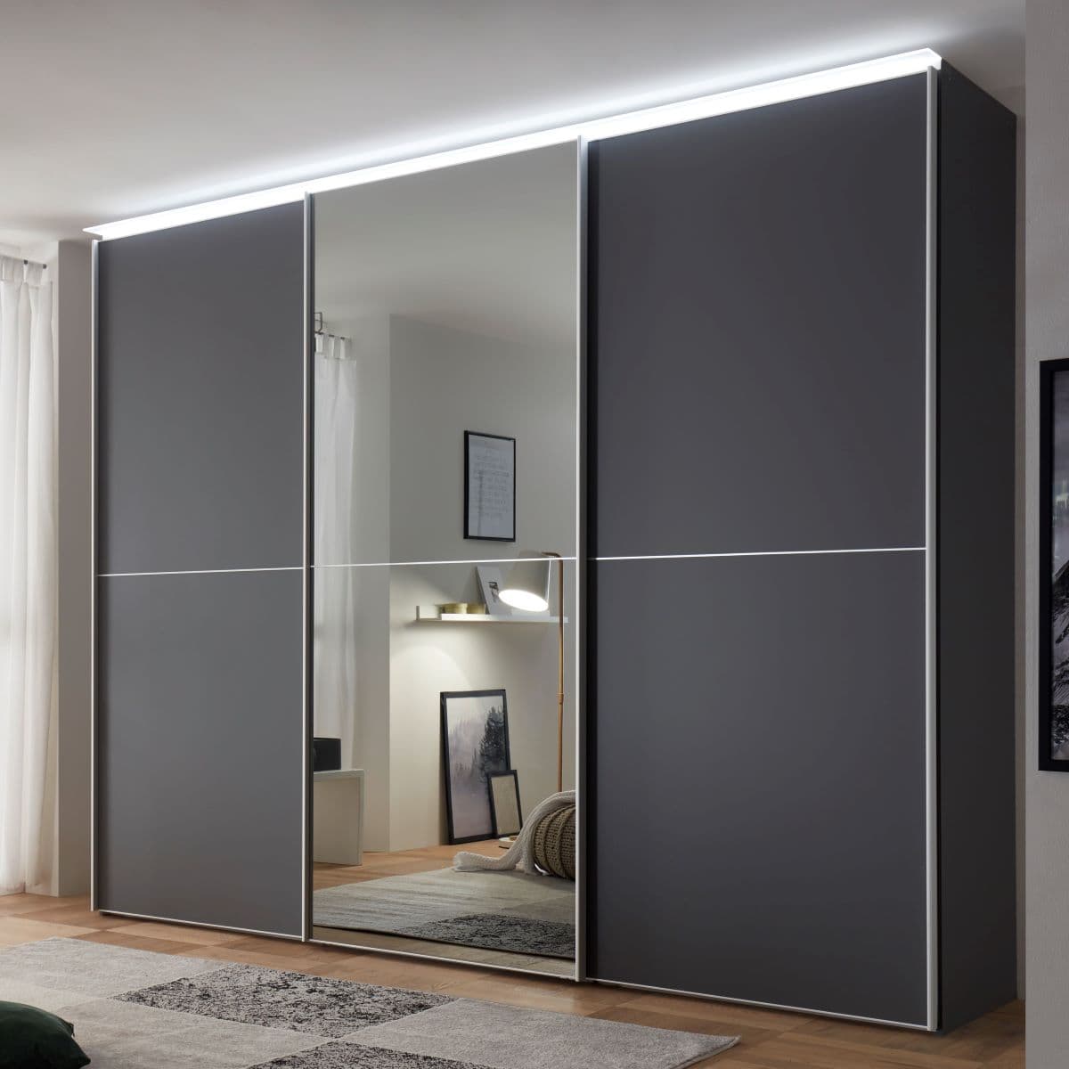 Schuifdeurkast Soest hoogte 240 cm - 1