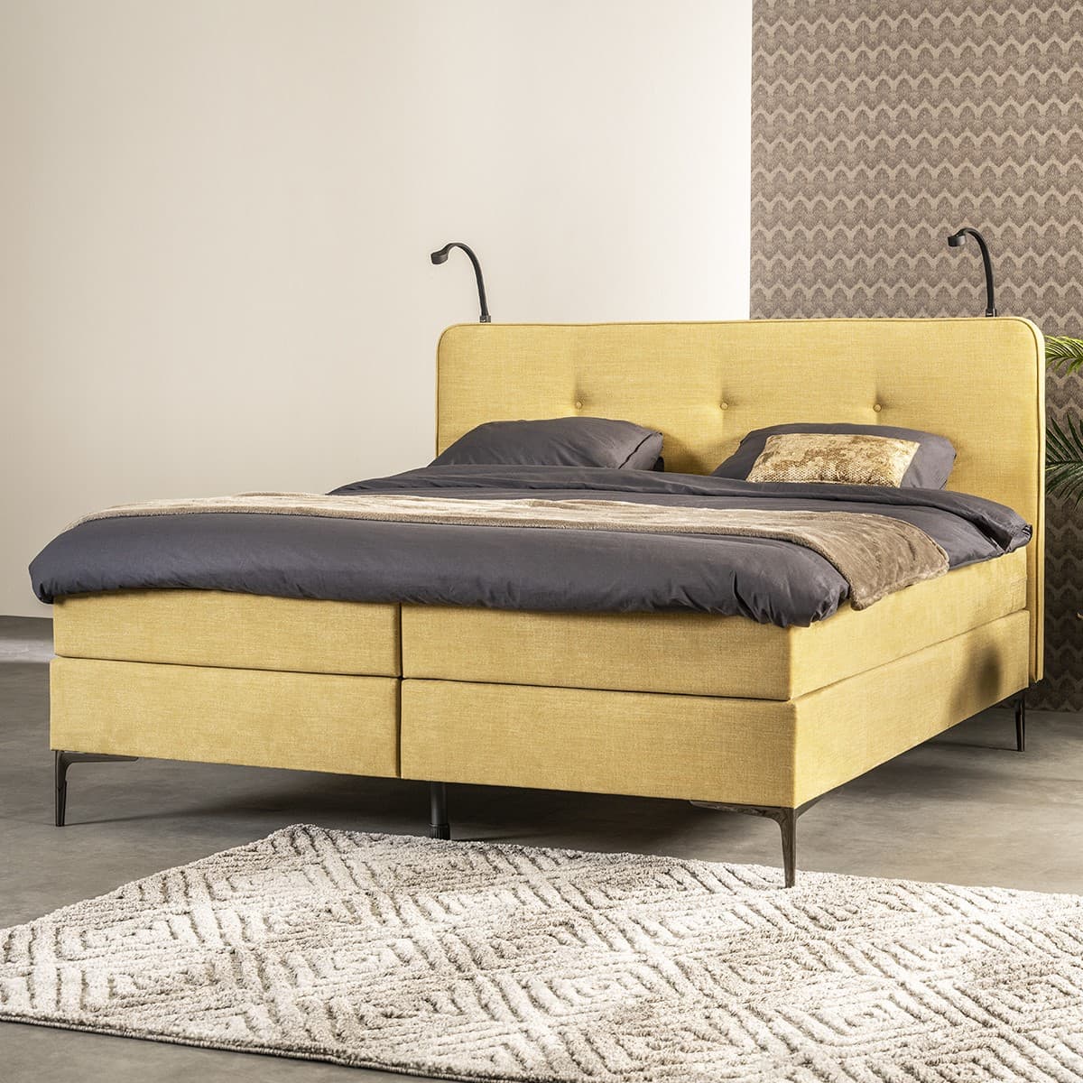 Boxspring Luxe Lelystad vlak - 2